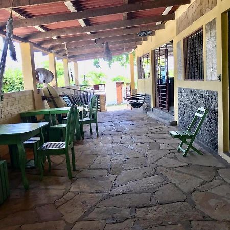 Bananoz Surfhouse Bed & Breakfast Transito Luaran gambar