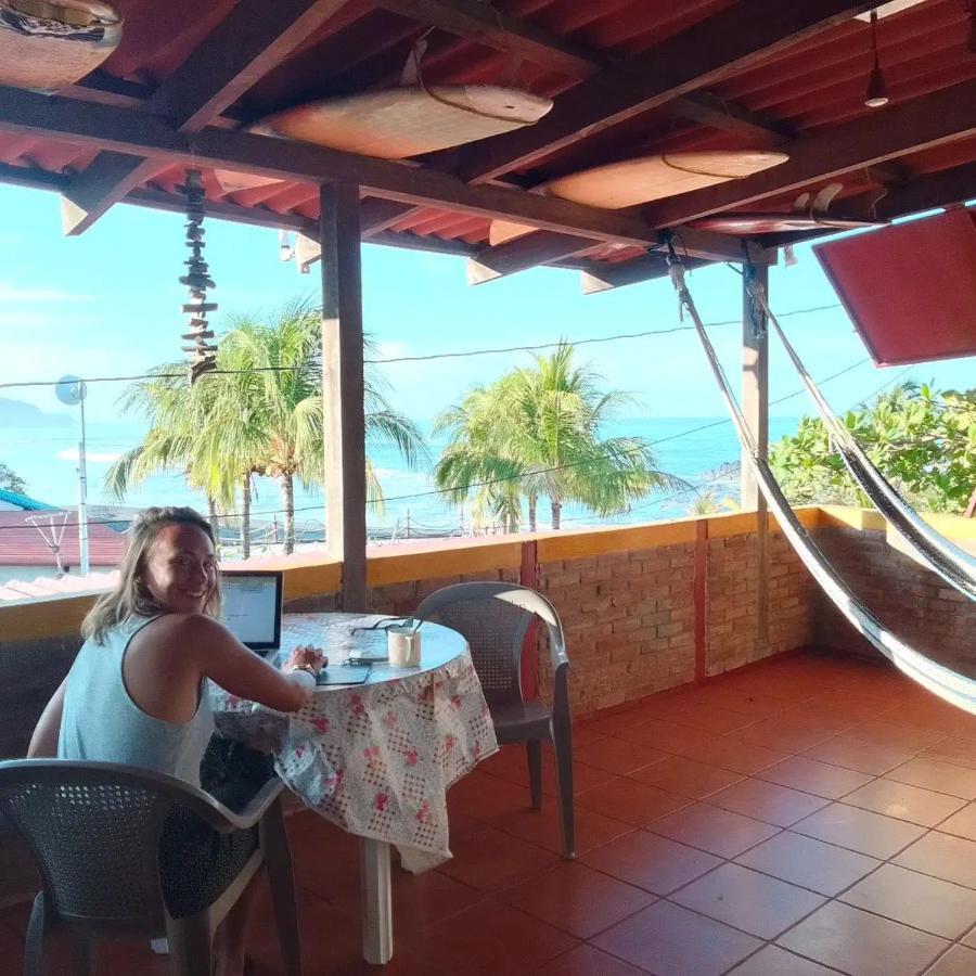 Bananoz Surfhouse Bed & Breakfast Transito Luaran gambar